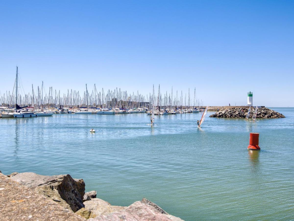 Bed and Breakfast Cour Des Dames La Rochelle  Esterno foto
