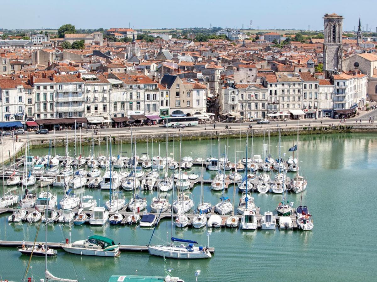 Bed and Breakfast Cour Des Dames La Rochelle  Esterno foto