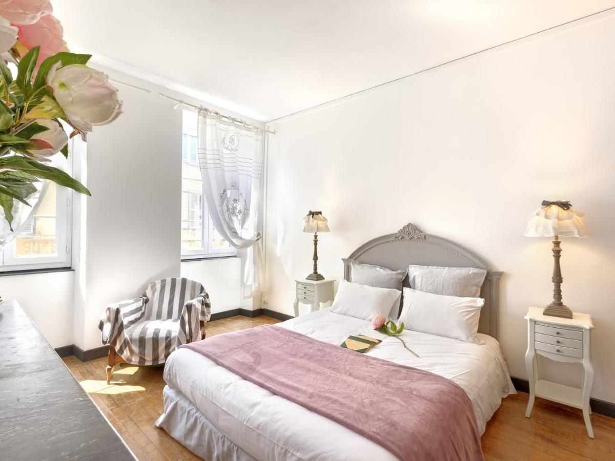 Bed and Breakfast Cour Des Dames La Rochelle  Camera foto
