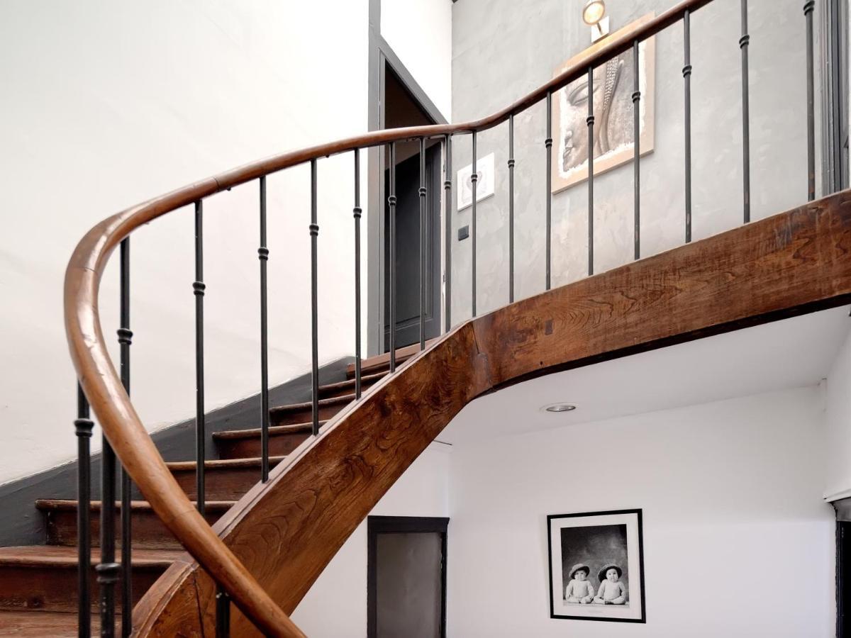 Bed and Breakfast Cour Des Dames La Rochelle  Esterno foto